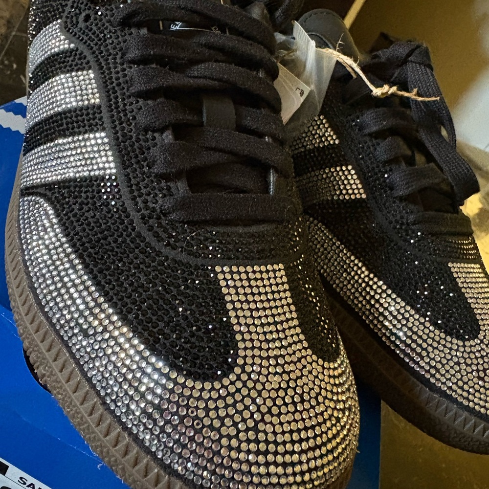 Adidas Samba OG Black and Silver Rhinestone Accents - women’s 6, boys 4.5 - Picture 3 of 11